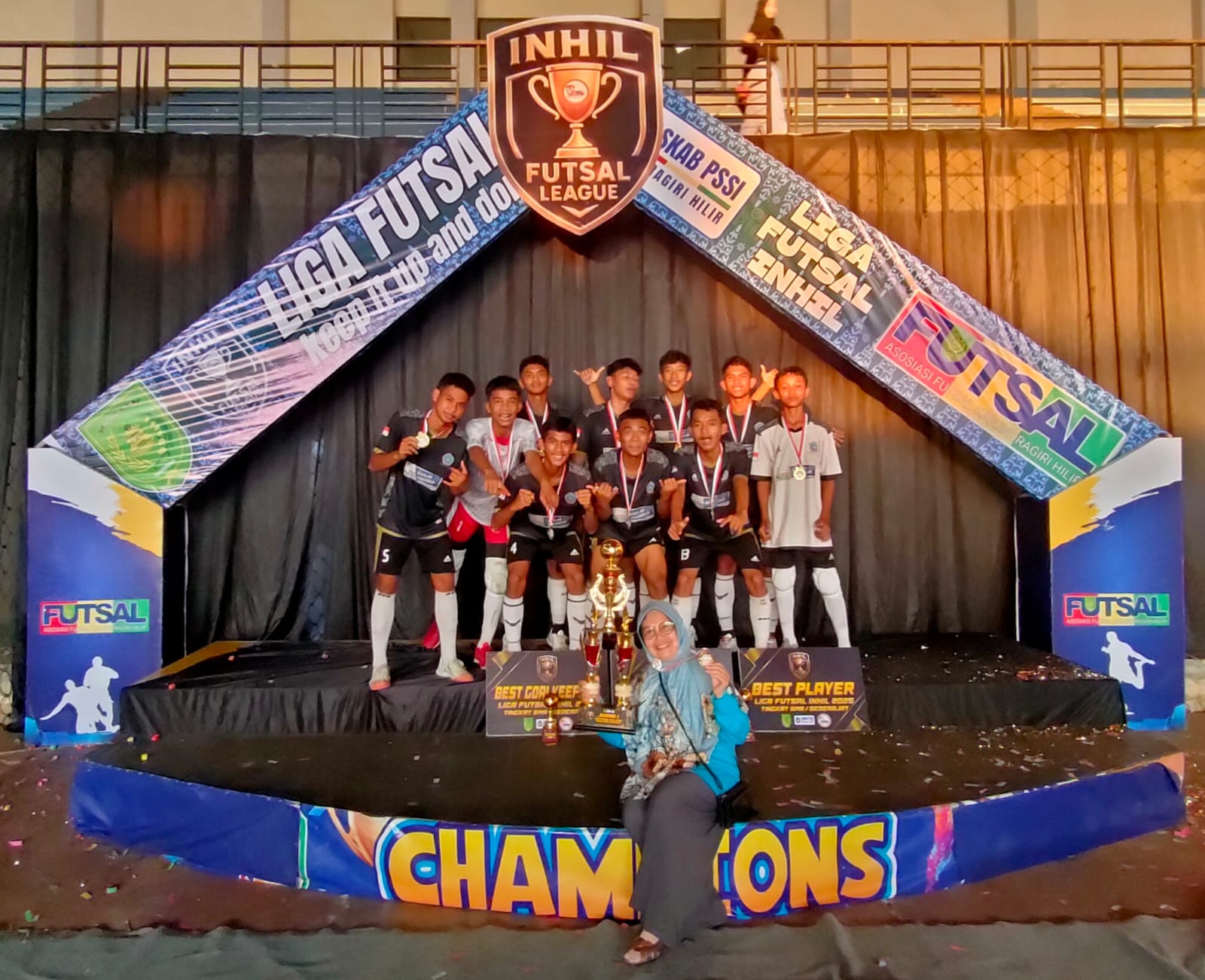 SMAN 1 Kateman Juara 1 Liga Futsal Inhil 2025, Kepsek: Pemain dan Kiper Terbaik Juga Kita Raih