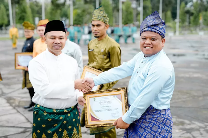 Guru dan Pelajar SMAN 1 Kateman Raih Prestasi Tingkat Provinsi