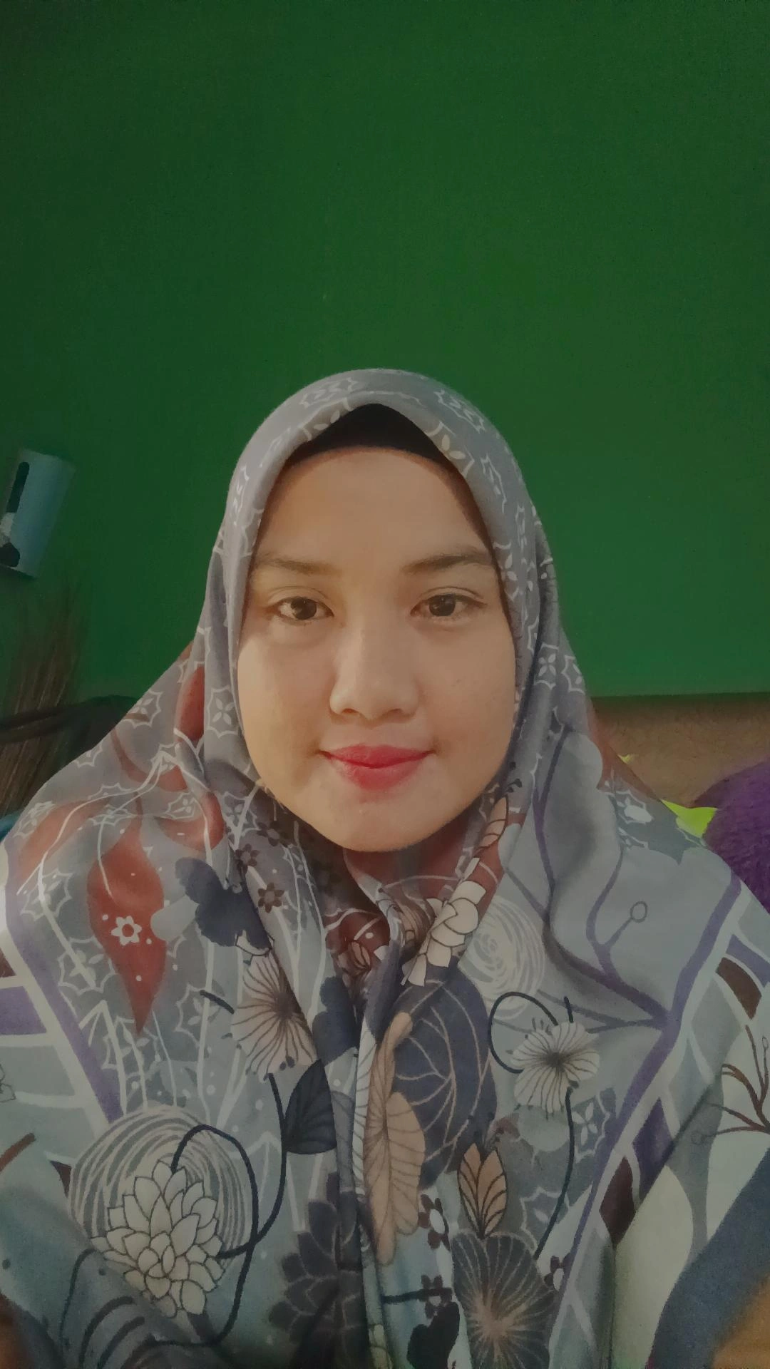 Lilis Zuraida, S.Pd., Gr